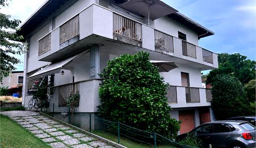 SESTO CALENDE - VENDESI APPARTAMENTO IN VILLA RESIDENZIALE